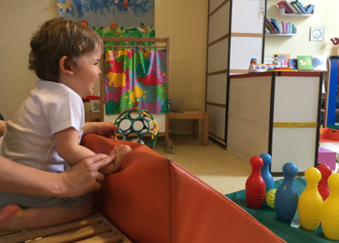 Les apprentissages moteurs à la crèche